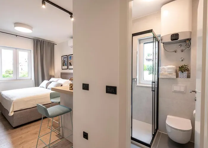 Time Off Apartment *